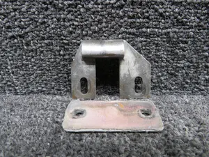 Cessna T207 Aft Cargo Door Lower Latch Catch